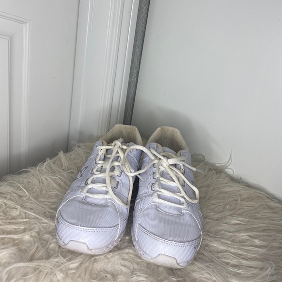 infinity rival cheer shoes(STILL AVAILABLE) - Picture 2 of 8